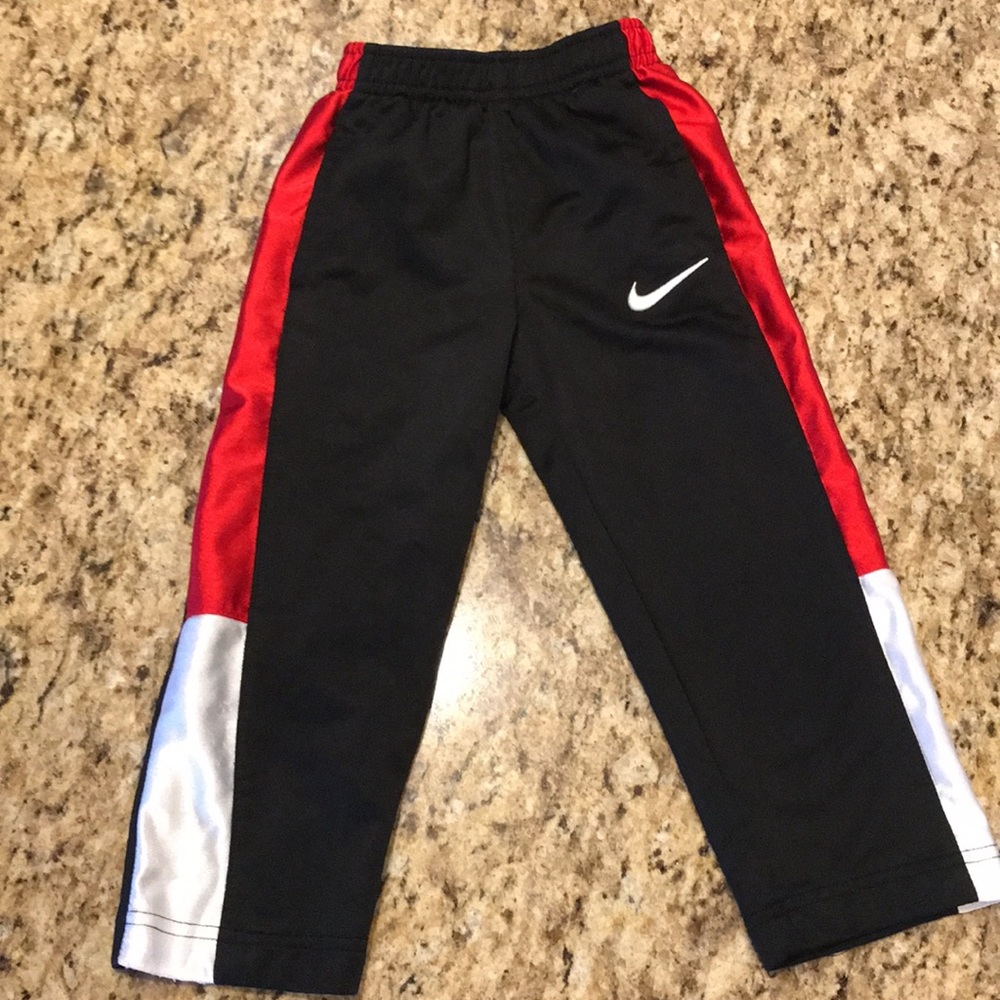 ❣️Nike boys athletic pants❣️